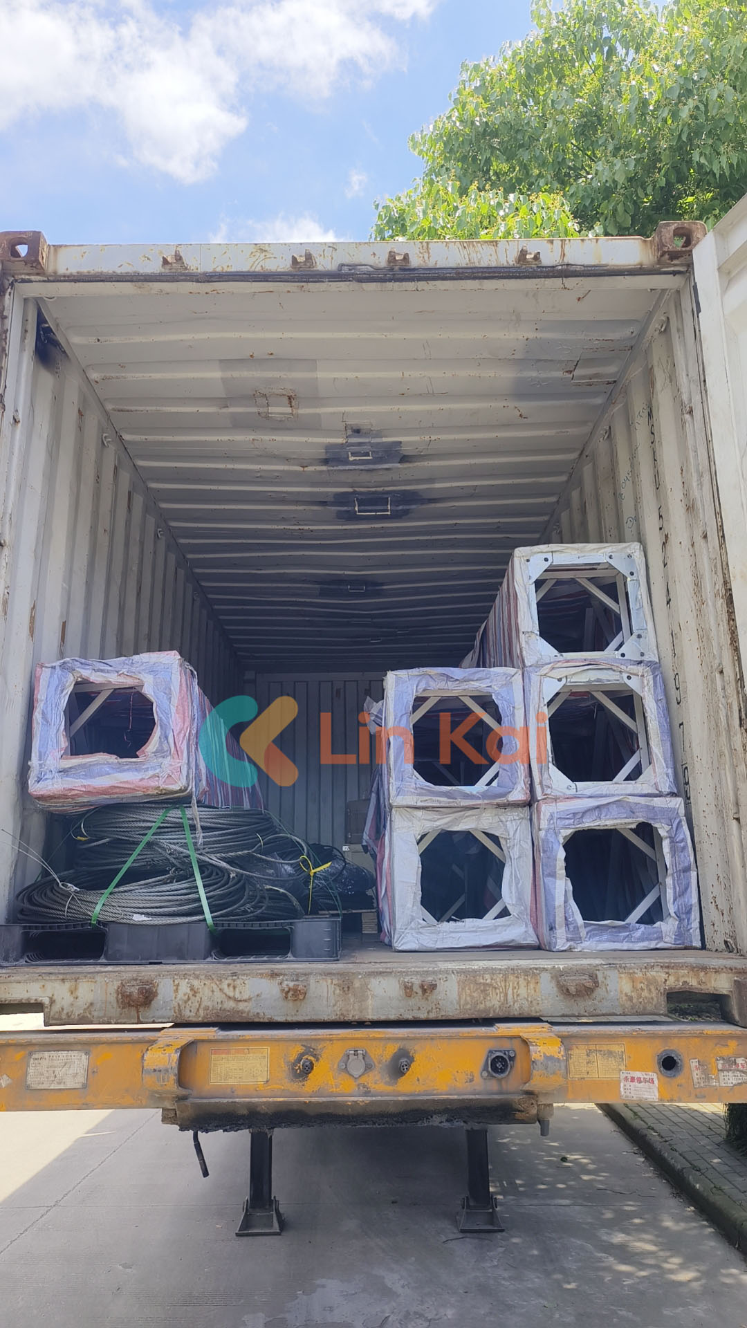Compania Lingkai își diversifică piața de export, livrând echipamente electrice de calitate în Malaezia